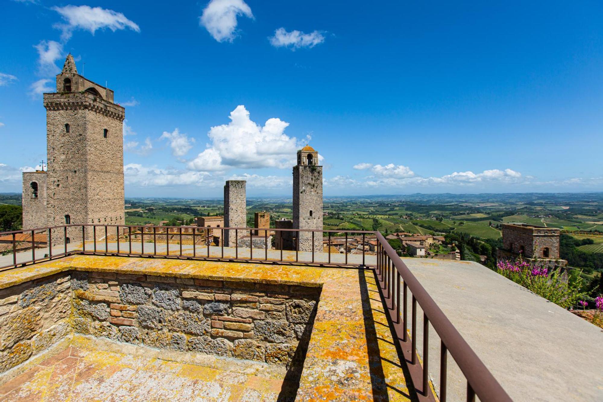 The Artists' Tower - Amazing View From The Tower Apartment San Gimignano Ngoại thất bức ảnh