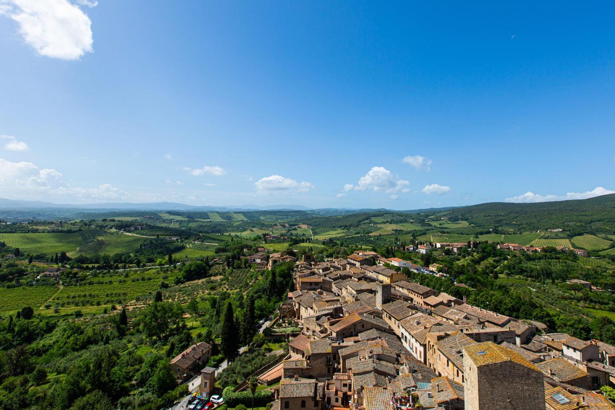 The Artists' Tower - Amazing View From The Tower Apartment San Gimignano Ngoại thất bức ảnh