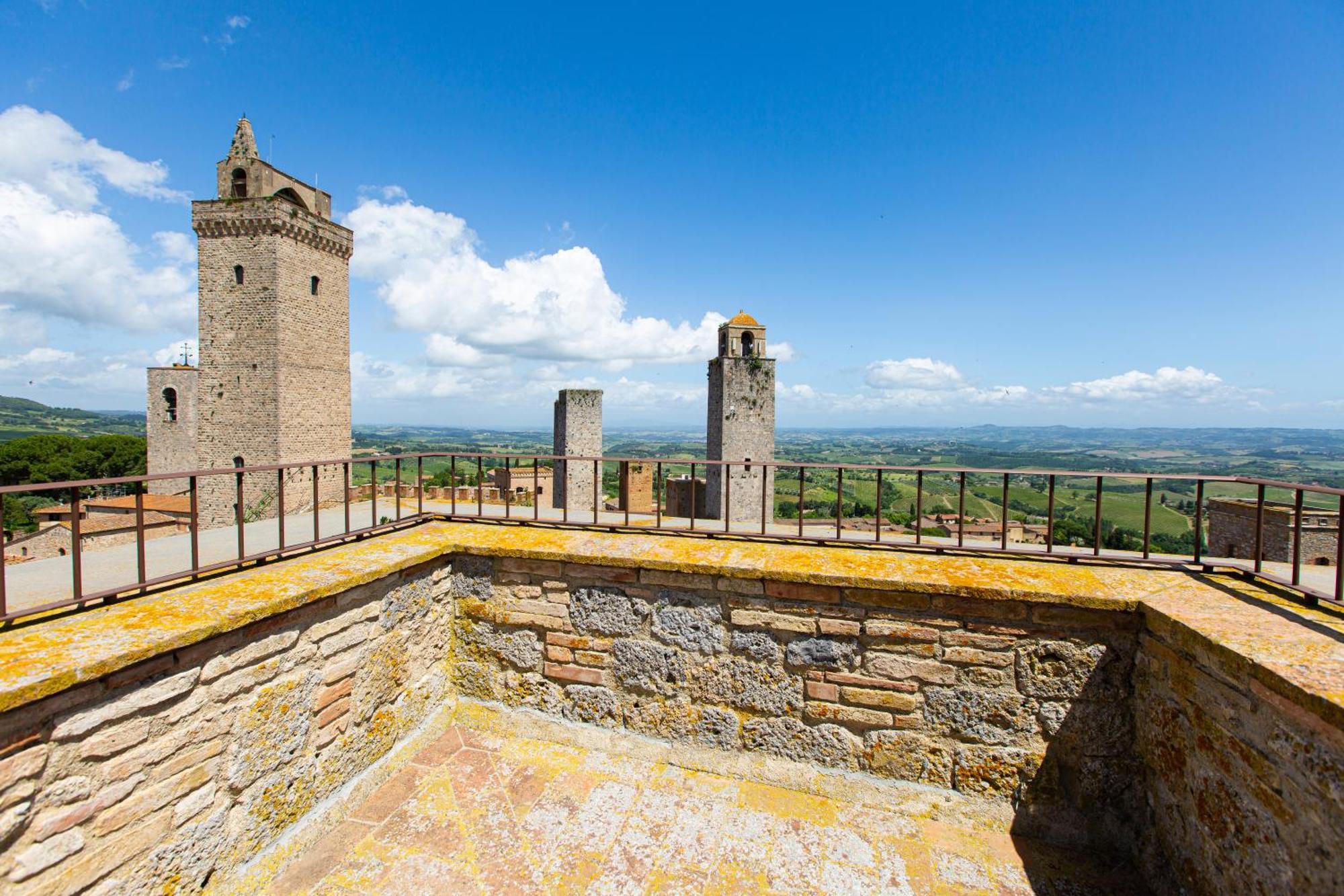 The Artists' Tower - Amazing View From The Tower Apartment San Gimignano Ngoại thất bức ảnh