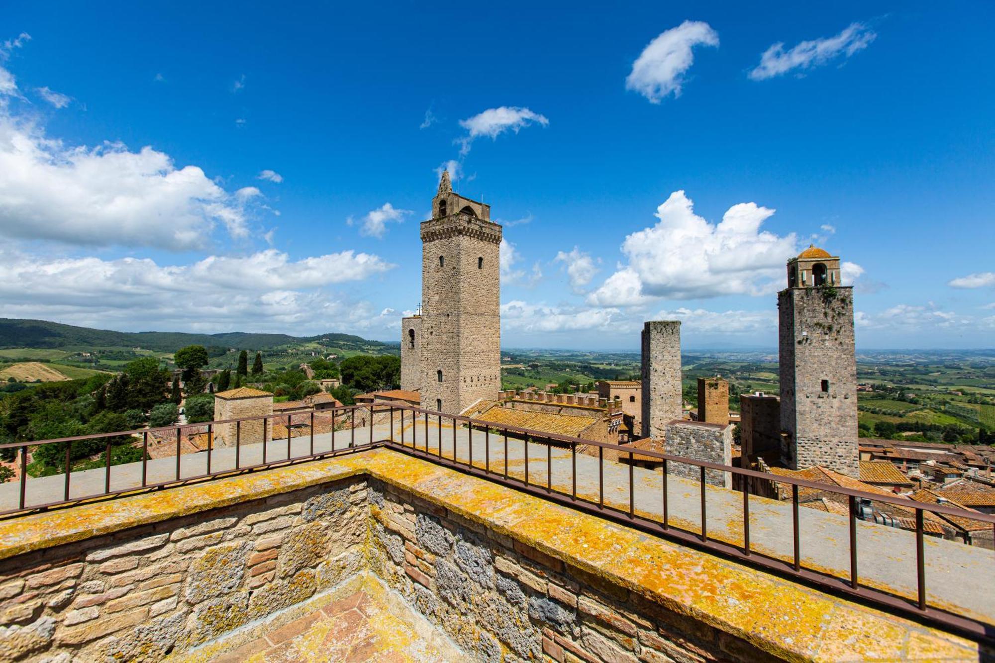 The Artists' Tower - Amazing View From The Tower Apartment San Gimignano Ngoại thất bức ảnh
